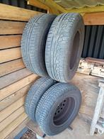 4 winterbanden 217/70  R16 100T Hankook + bandenboom, Auto-onderdelen, Banden en Velgen, Ophalen, 16 inch, Banden en Velgen, Winterbanden