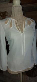 Mooie witte top maat xs/s, Kleding | Dames, Topjes, Ophalen of Verzenden, Zo goed als nieuw, Maat 34 (XS) of kleiner