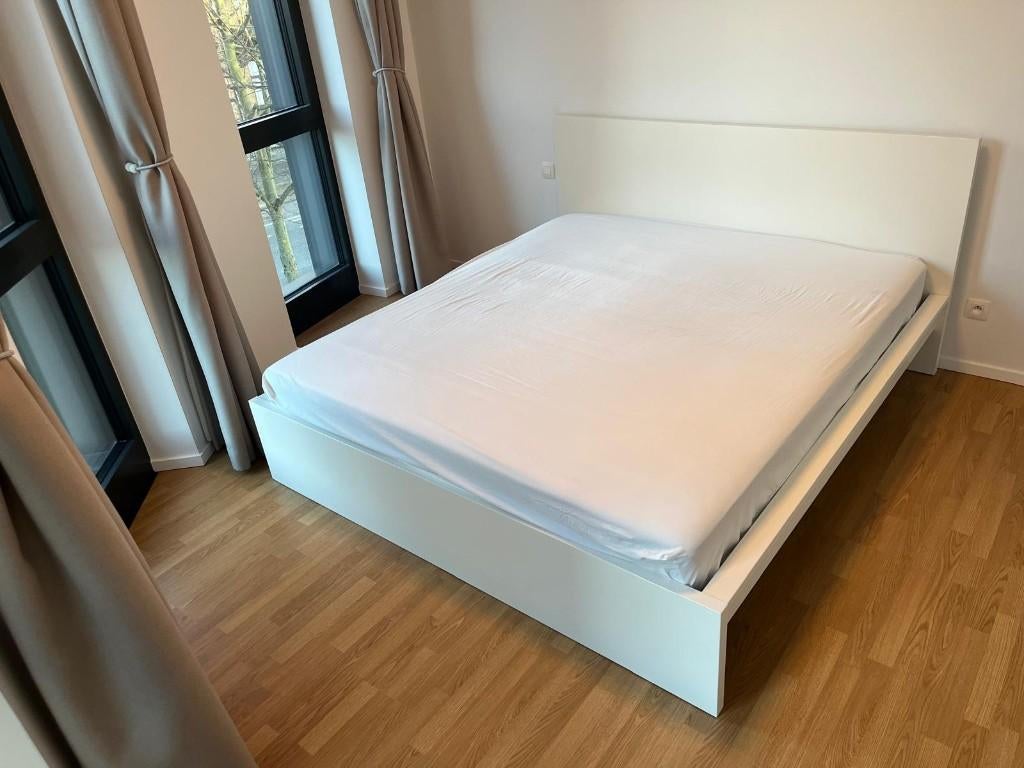 MALM bedframe met HÖVÅG matras 180×200, Maison & Meubles, Chambre à coucher | Lits, Utilisé, Queen size, 180 cm, 200 cm, Bois
