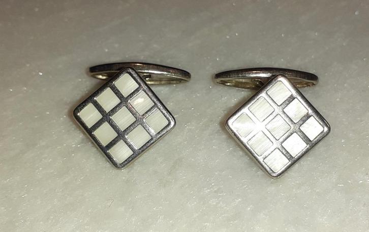 manchetknopen vintage zilver met witte parelmoer '60, Handtassen en Accessoires, Manchetknopen, Nieuw, Zilver, Verzenden
