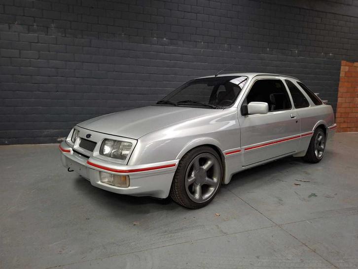 Ford Sierra XR4i 1983 avec moteur V6 Cosworth homologué !, Autos, Oldtimers & Ancêtres, Entreprise, Ford, Autres carburants, Autre carrosserie