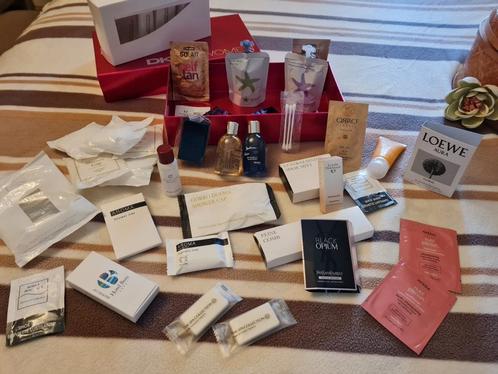 Staaljes hotel parfum cremes yves Sint Laurent voor op reis, Verzamelen, Parfumverzamelingen, Zo goed als nieuw, Ophalen of Verzenden