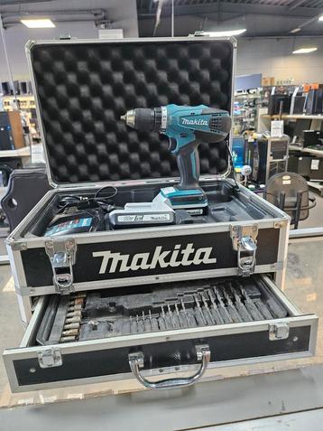 Perceuse-visseuse Makita DF457D (2 batteries + chargeur) beschikbaar voor biedingen