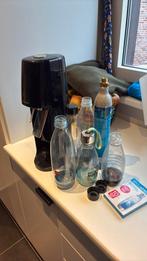 Sodastream set met 2 navullingen en verschillende flessen, Electroménager, Machines à eau pétillante, Enlèvement, Comme neuf