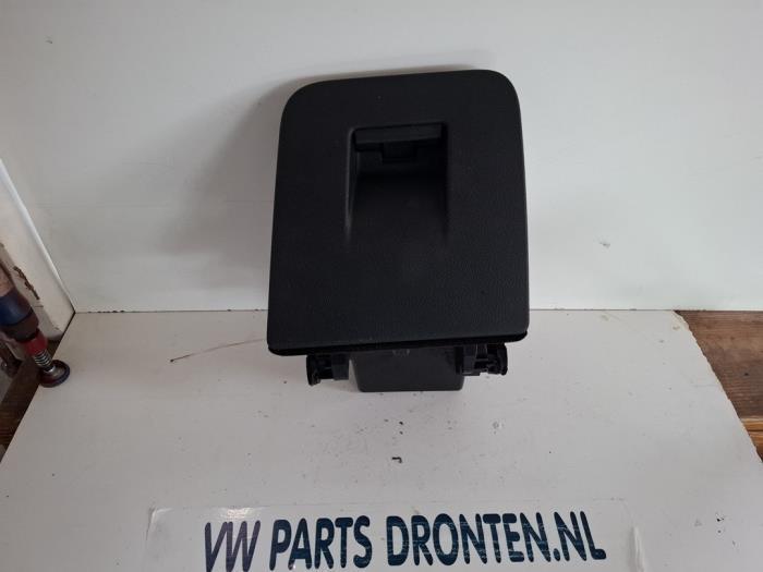 Opbergvak van een Alfa Romeo Giulia, Auto-onderdelen, Interieur en Bekleding, Alfa Romeo, Gebruikt, 3 maanden garantie, Ophalen of Verzenden