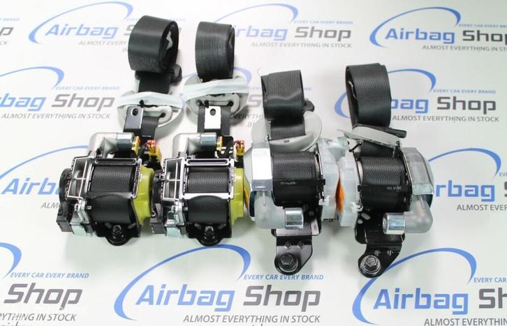 2 x ceintures devant + 2 x derrière Kia Rio (2017-....), Auto-onderdelen, Interieur en Bekleding, Gebruikt, Ophalen of Verzenden