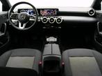 Mercedes-Benz CLA 200 Shooting Brake + CARPLAY + PTS + CAMER, Auto's, Mercedes-Benz, CLA, Euro 6, 4 cilinders, 1465 kg