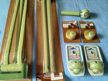 Vintage handdoekdragers+wandhaken  beschikbaar voor biedingen