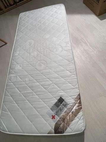 Matelas confort 1 personne beschikbaar voor biedingen
