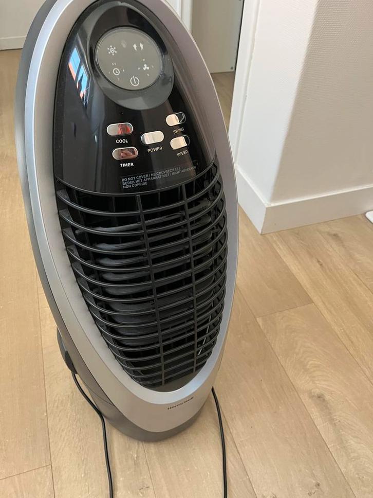 Honeywell CS10XE Binnenshuis Verdampende Luchtkoeler, Elektronische apparatuur, Airco's, Zo goed als nieuw, Staande ventilator