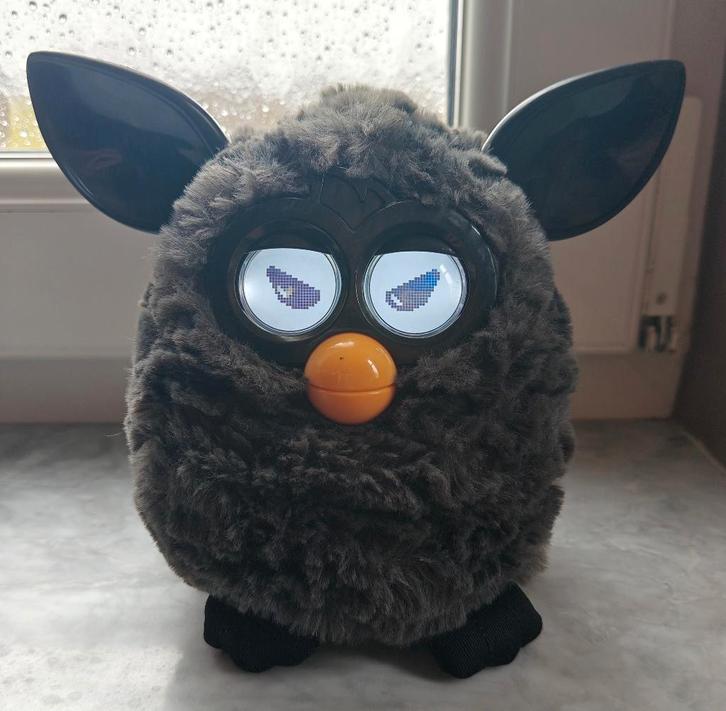 Hasbro Furby Boom Black Bat Charcoal 2012, Kinderen en Baby's, Speelgoed | Knuffels en Pluche, Gebruikt, Overige typen, Ophalen of Verzenden