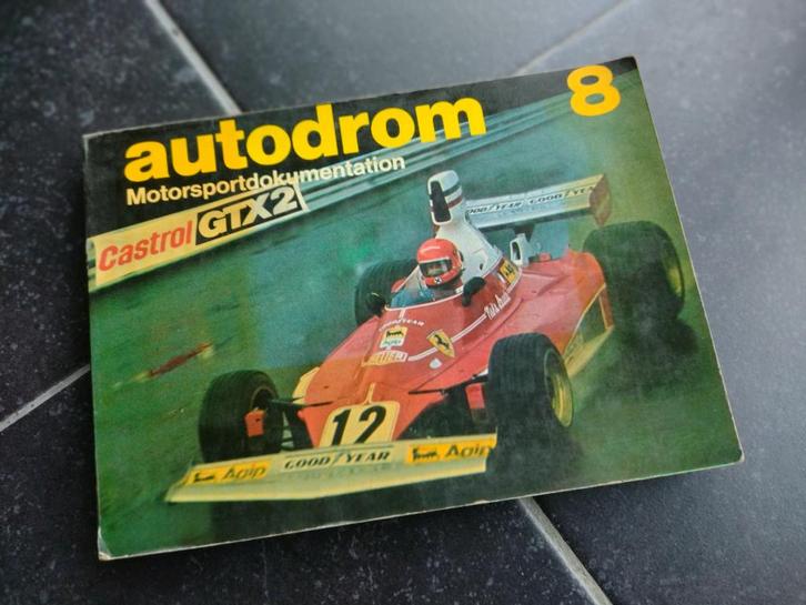 Autodrom 8 motorsportdocumentation, Boeken, Auto's | Boeken, Gelezen, Algemeen, Ophalen of Verzenden