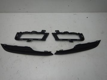 VW Golf 7 Set Inleg Voorbumper Mistlampen 5G0853665 beschikbaar voor biedingen