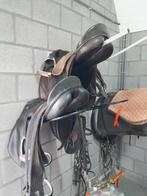 2 selles pour chevaux à vendre, Animaux & Accessoires, Chevaux & Poneys | Selles, Enlèvement ou Envoi