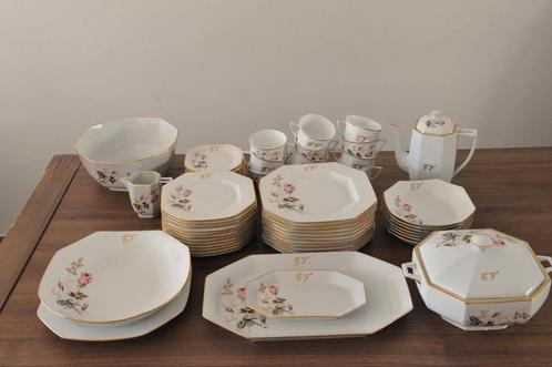 Antieke porseleinen serviesgoed uit Limoges — Domino, Antiek en Kunst, Antiek | Servies compleet, Ophalen