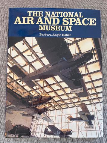 Le musée national de l'air et de l'espace, Enlèvement ou Envoi, Comme neuf