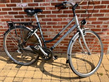 Minerva damesfiets beschikbaar voor biedingen