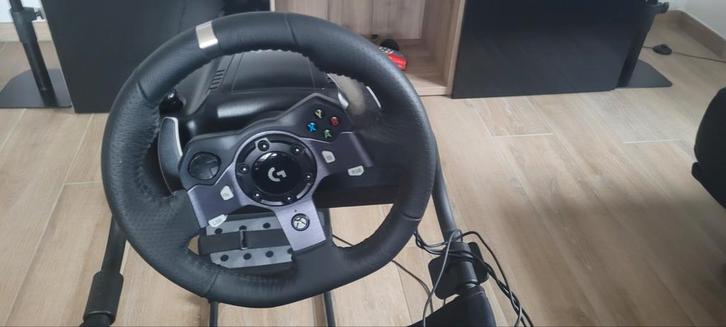 Logitech g920 met opvouwbare playseat., Games en Spelcomputers, Spelcomputers | Xbox | Accessoires, Zo goed als nieuw, Ophalen