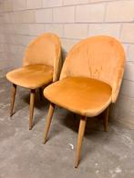 Twee Stoelen met fluwelen bekleding, Huis en Inrichting, Stoelen, Ophalen, Zo goed als nieuw