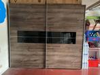 Kleerkast met schuifdeuren, Huis en Inrichting, Kasten | Kleerkasten, Ophalen, Gebruikt, Overige houtsoorten, Met hangruimte