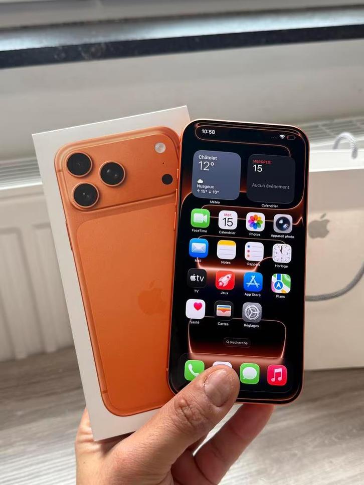 IPhone 17 Pro 256GB Cosmic Oranje (Lees beschrijving), Telecommunicatie, Mobiele telefoons | Apple iPhone, Zo goed als nieuw, Verzenden