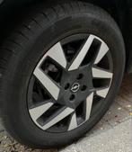 RECHERCHE UNE ROUE POUR OPEL MOKKA, Auto-onderdelen, Banden en Velgen, Ophalen