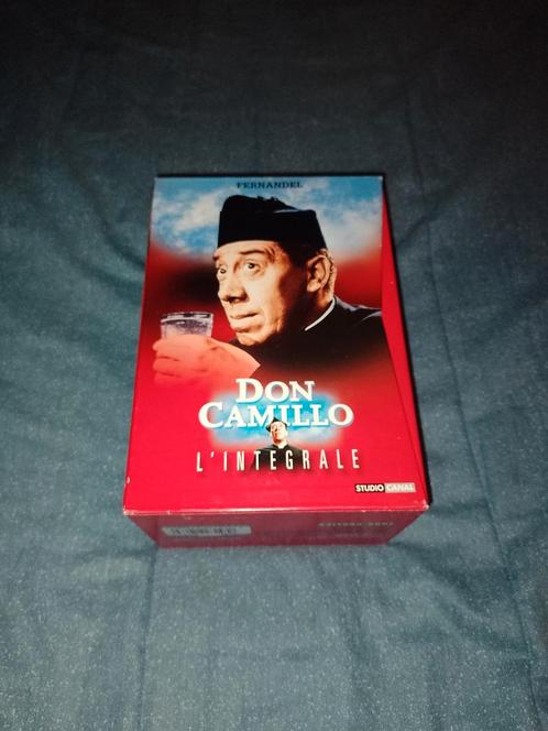 Te koop in een dvd-box de complete Don Camillo Fernandels, Cd's en Dvd's, Dvd's | Komedie, Zo goed als nieuw, Actiekomedie, Boxset