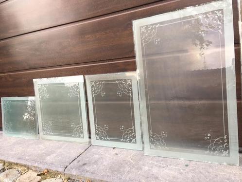 12 stuks geëtst glas uit oud herenhuis, Doe-het-zelf en Bouw, Glas en Ramen, Gebruikt, Ophalen