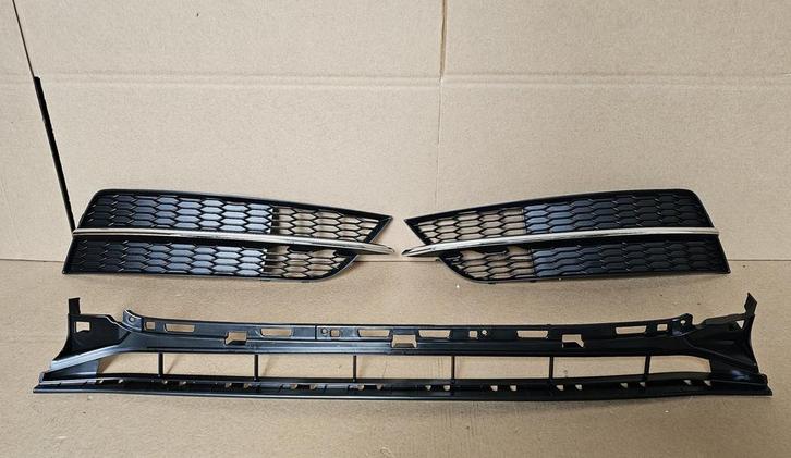 VOORBUMPER ROOSTERS SET AUDI A7 4G8 S-LINE S7 FACELIFT SET, Auto-onderdelen, Carrosserie, Bumper, Voor, Nieuw, Herkomst onderdeel bekend