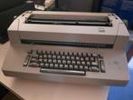 Machine à écrire électrique IBM des années 1970, Enlèvement, Utilisé