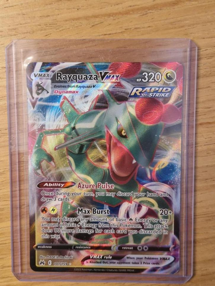 Rayquaza V, Hobby en Vrije tijd, Verzamelkaartspellen | Pokémon, Nieuw, Losse kaart, Verzenden