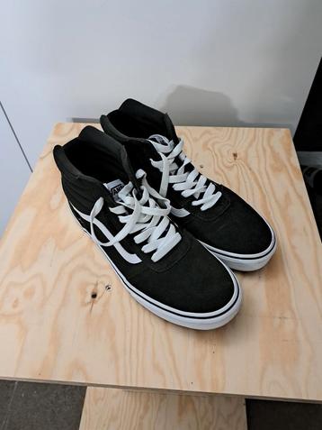 Sneakers vans beschikbaar voor biedingen