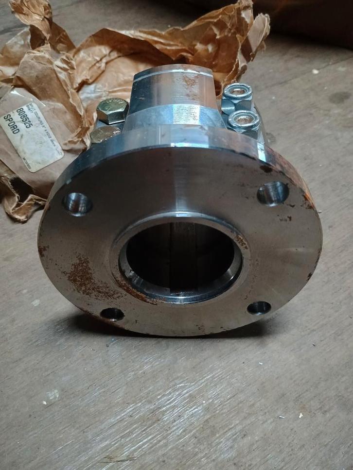 R&D 5" klemnaaf schroefaskoppeling 45mm diameter, Watersport en Boten, Bootonderdelen, Nieuw, Motor en Techniek, Ophalen of Verzenden