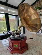 Oude grammofoon , "His  Master's Voice", Ophalen