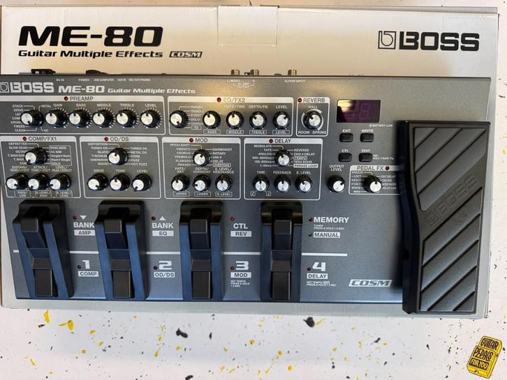 Boss ME-80 Guitar Multiple Effects, Muziek en Instrumenten, Effecten, Zo goed als nieuw, Reverb, Volume, Multi-effect, Ophalen of Verzenden