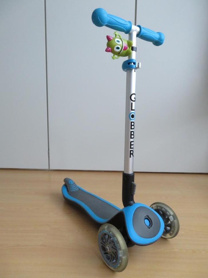 Kinderstep Globber 3-wieler met lichtjes, Fietsen en Brommers, Steps, Gebruikt, Gewone step, Ophalen