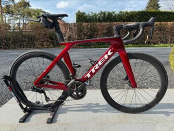 Trek Madone SL6 Gen 7, maat 56, Fietsen en Brommers, Fietsen | Racefietsen, 28 inch, Carbon, Heren, Zo goed als nieuw