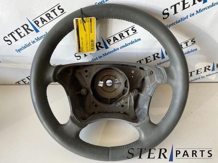 Volant d'un Mercedes E-Klasse, Autos : Pièces & Accessoires, Commande, Mercedes-Benz, Neuf, 12 mois de garantie, Enlèvement ou Envoi