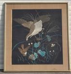 Tapisserie en soie encadré décor oiseaux, Enlèvement ou Envoi