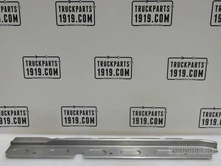 Scania 2708401 Beschermingsplaat uitlaat, Auto-onderdelen, Vrachtwagen-onderdelen, Gebruikt, Ophalen