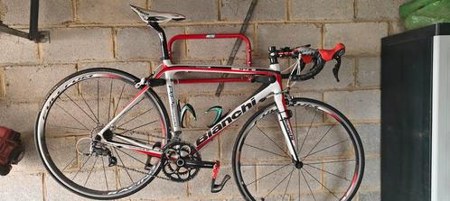 vélo route bianchi sempre ultegra, Fietsen en Brommers, Fietsen | Racefietsen, Gebruikt, Ophalen