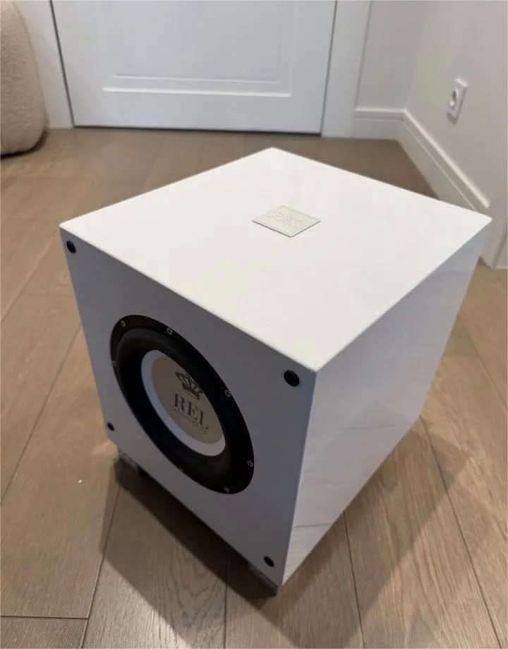 REL T7i blanc brillant, TV, Hi-fi & Vidéo, Enceintes, Comme neuf, Subwoofer, Enlèvement ou Envoi