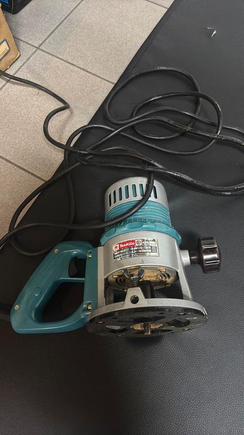 Makita bovenfrees als nieuw!, Doe-het-zelf en Bouw, Gereedschap | Freesmachines, Zo goed als nieuw, Bovenfrees, Ophalen