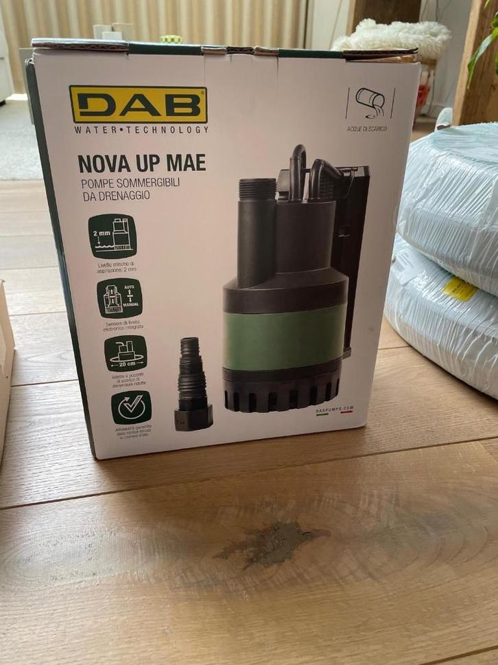 Nova Up MAE 300 (+toebehoren) dompelpomp, Jardin & Terrasse, Pompes à eau, Neuf, Électrique, Pompe à eaux claires, Enlèvement