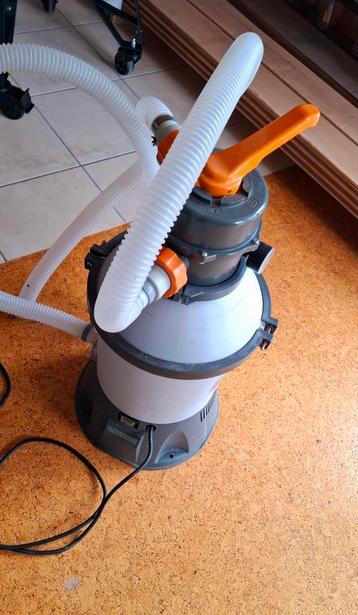 Toebehoren zwembad  beschikbaar voor biedingen