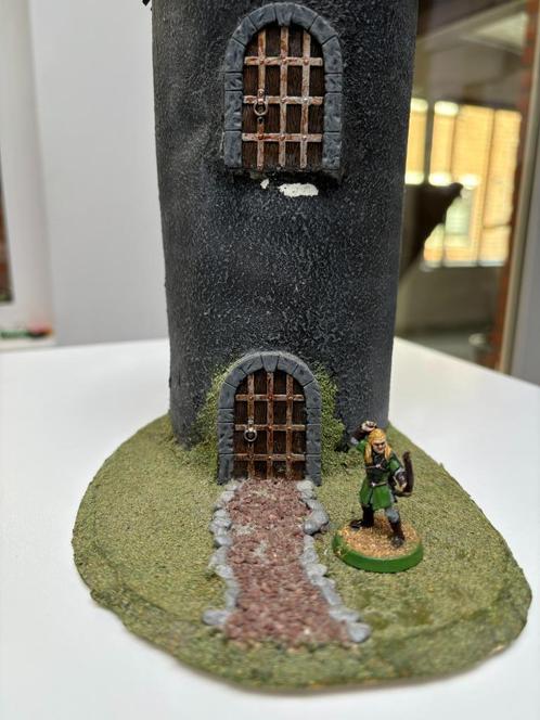 Handgemaakte Miniatuur Toren voor Wargames of Diorama's, Hobby & Loisirs créatifs, Wargaming, Warhammer, Enlèvement ou Envoi