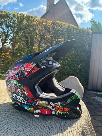 Oneal cross helm beschikbaar voor biedingen