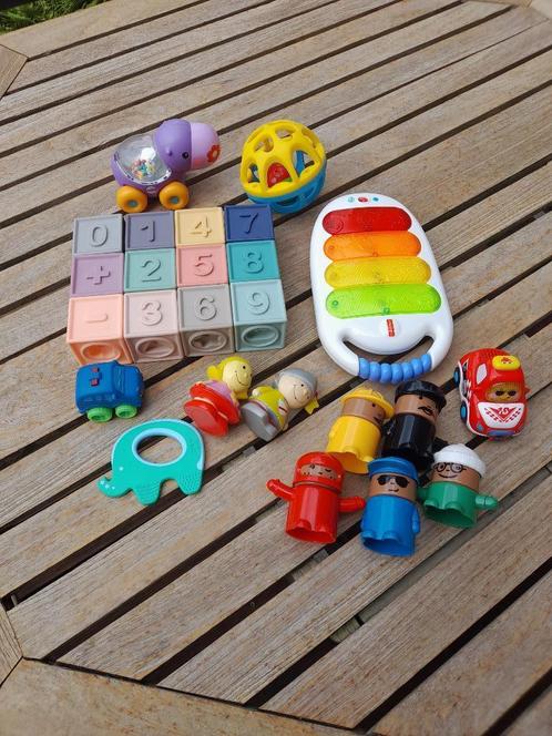 ② Lot de jeux et jouets pour bébé / bambin / enfant — Jouets