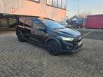 Mastro Cars & Services biedt u deze Dacia Jogger 1.0L, Voorwielaandrijving, Handgeschakeld, 5 deurs, Stof