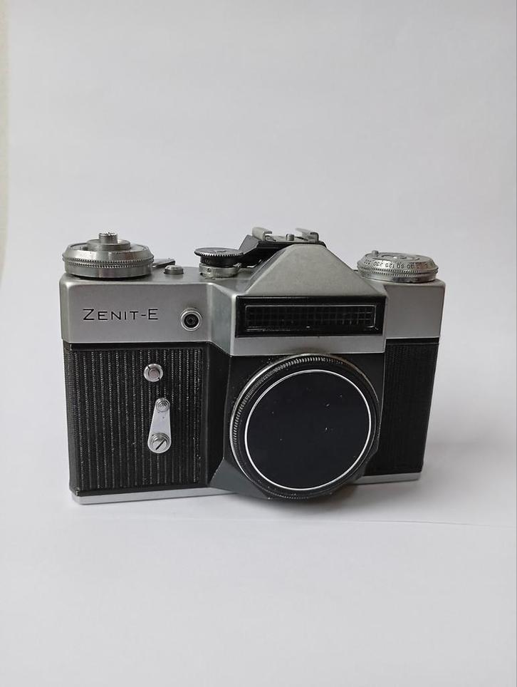 Vintage Zenit-E 35mm SLR fotocamera – volledig mechanisch, Audio, Tv en Foto, Fotocamera's Analoog, Ophalen of Verzenden